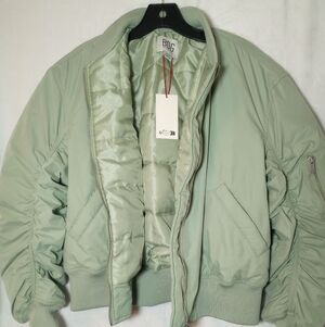 Indie Sleaze Sage Ruched Sleeve Cropped Puffer Jacket Urban Outfitters Festival